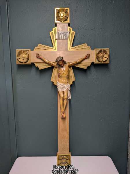 Nice-Older-Crucifix
